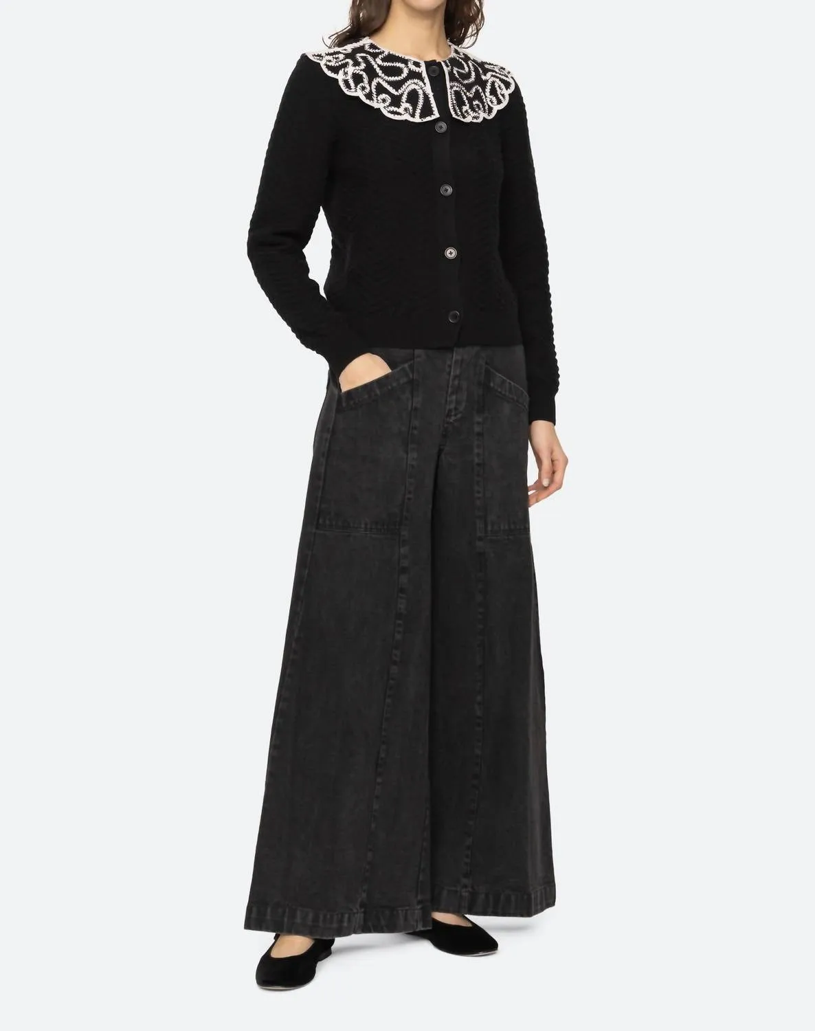 Alice Embroidery Battenberg Cardigan In Black