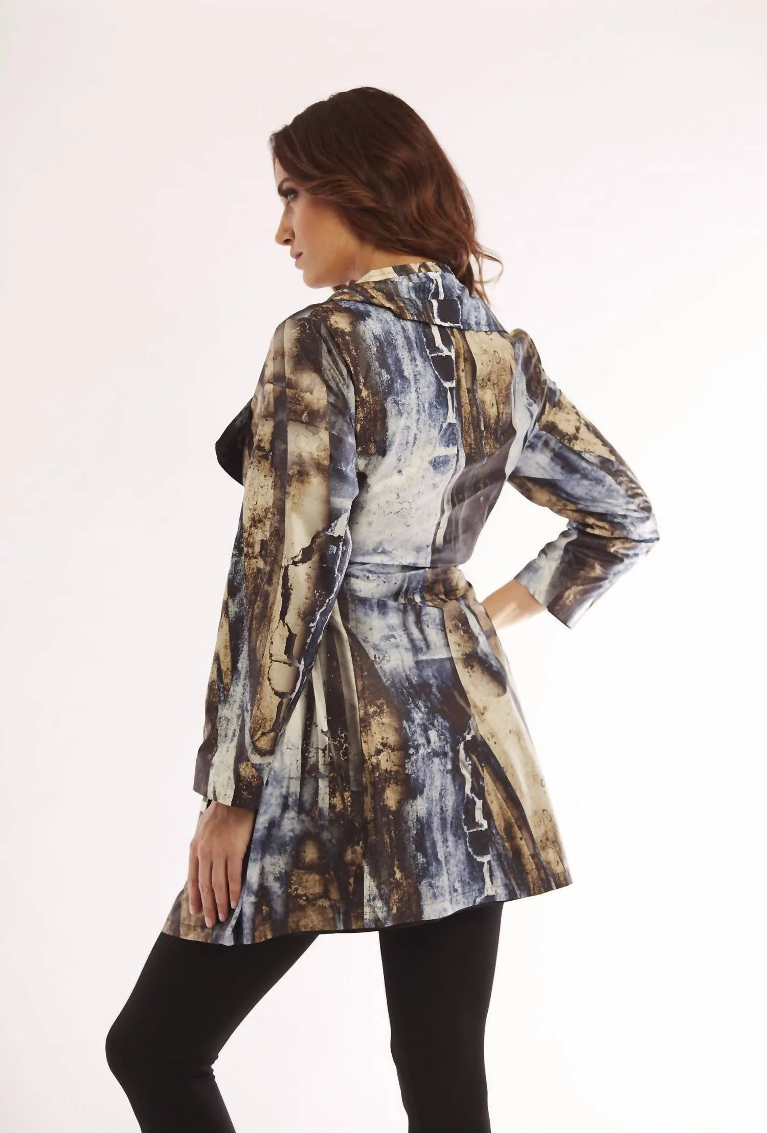 Arctic Belted Collard Rain Jacket In Blue Multi