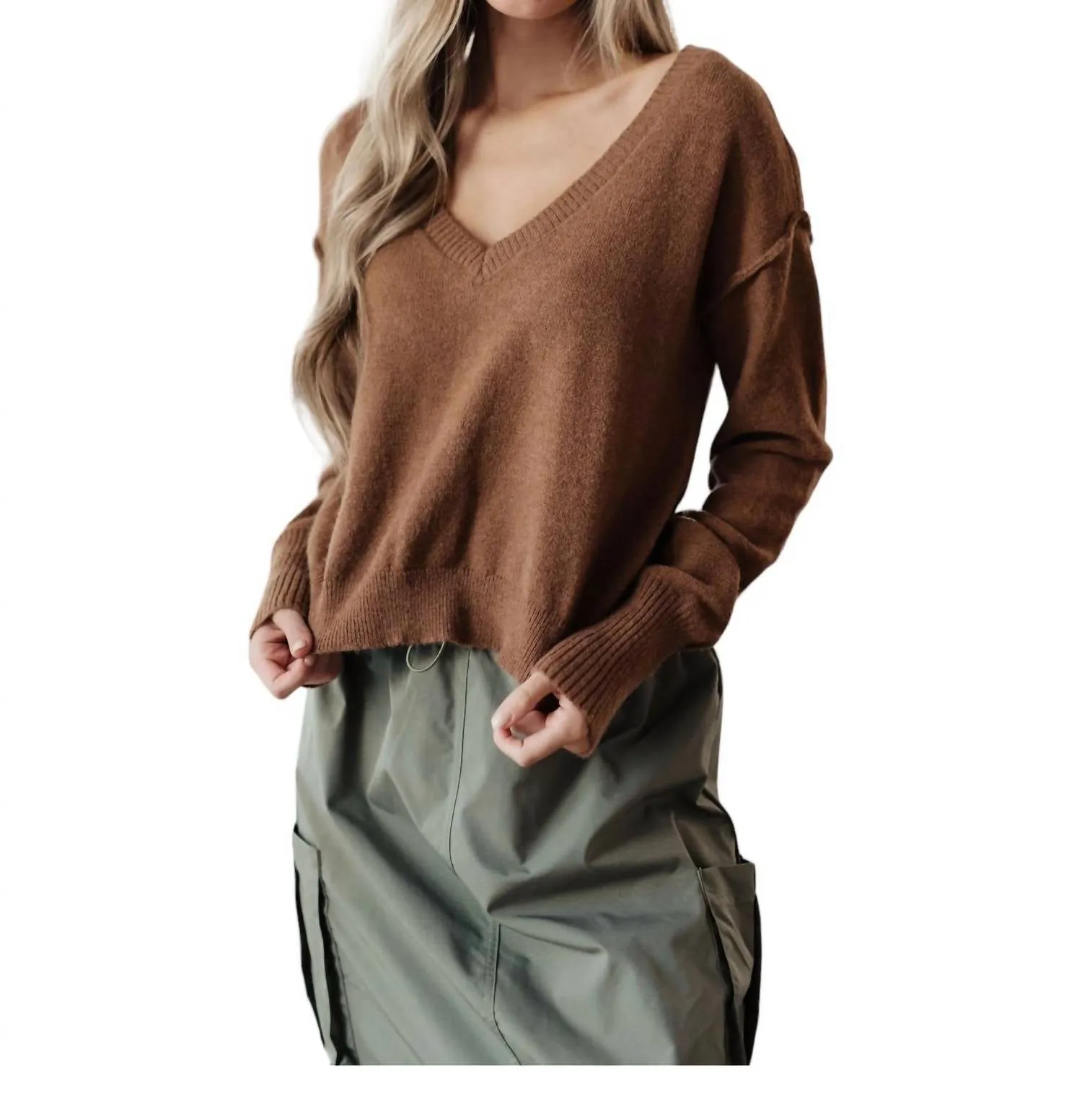 Back To Life V-Neck Sweater In Mocha