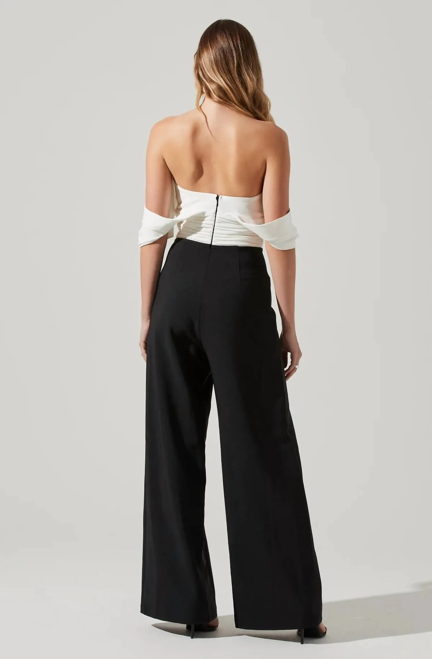 Betania Wide Leg Jumpsuit In Black