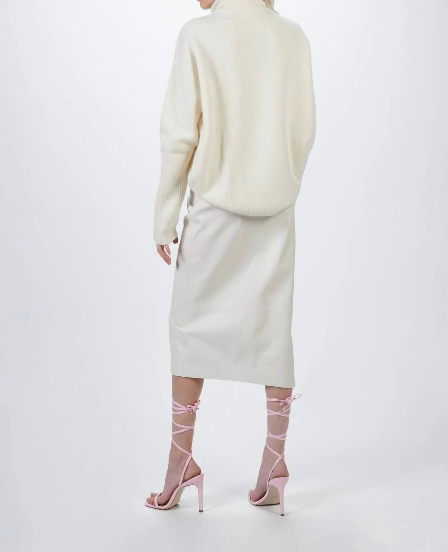 Cashmere Turtleneck Jumper In Off White