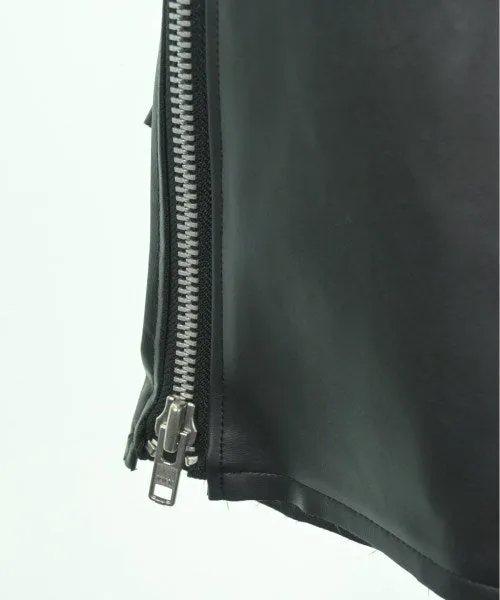 COMME Des GARCONS Vests