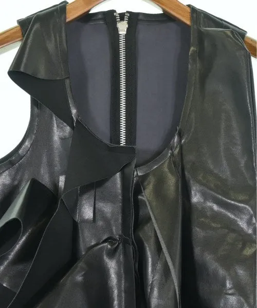 COMME Des GARCONS Vests