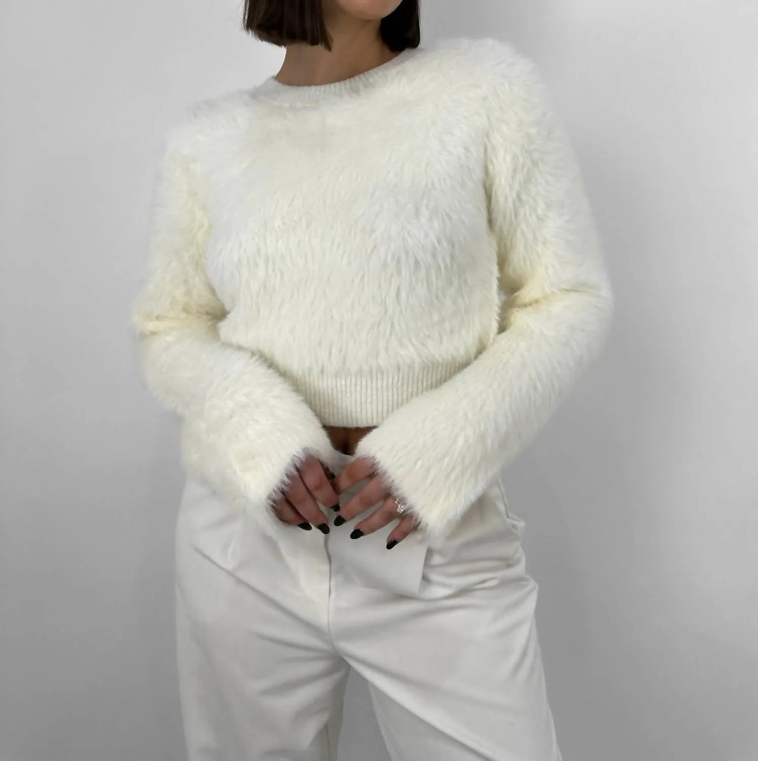 Cropped Wide Sleeve Fuzzy Sweater In Cream