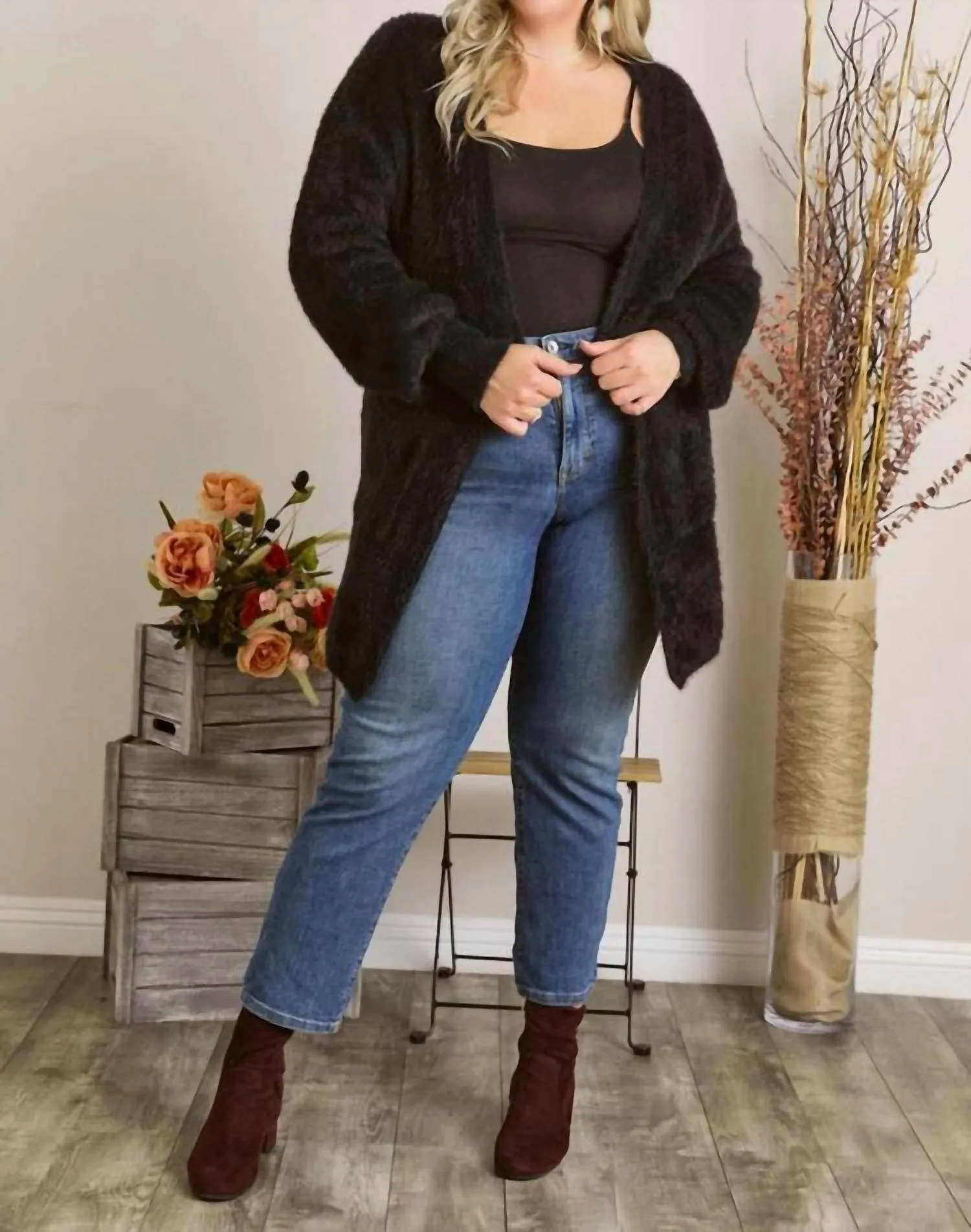 Curvy Fuzzy Solid Open Cardigan In Black