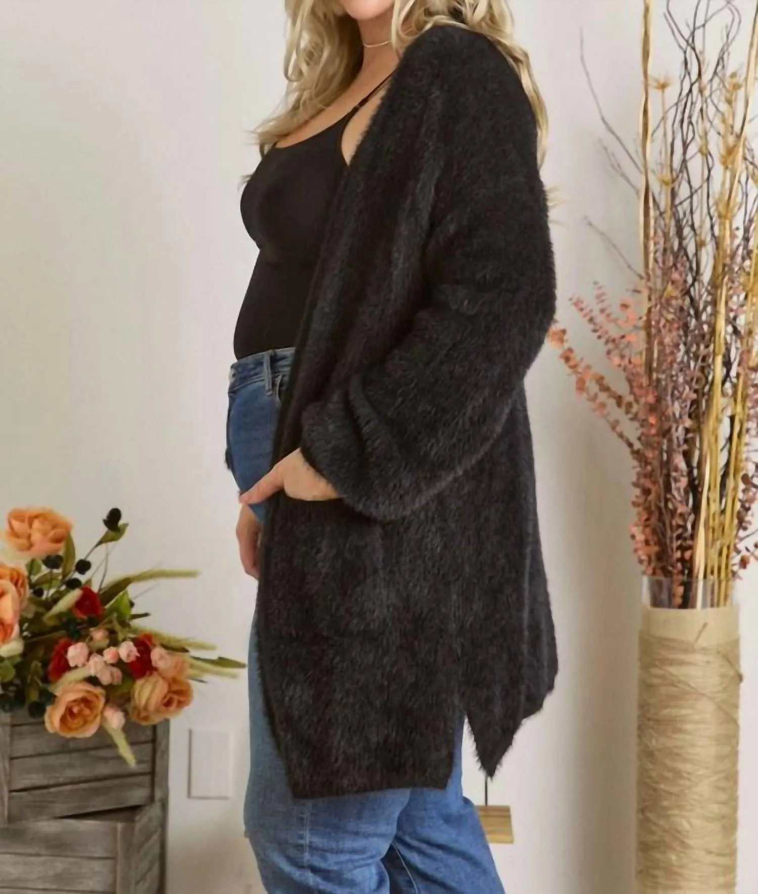 Curvy Fuzzy Solid Open Cardigan In Black