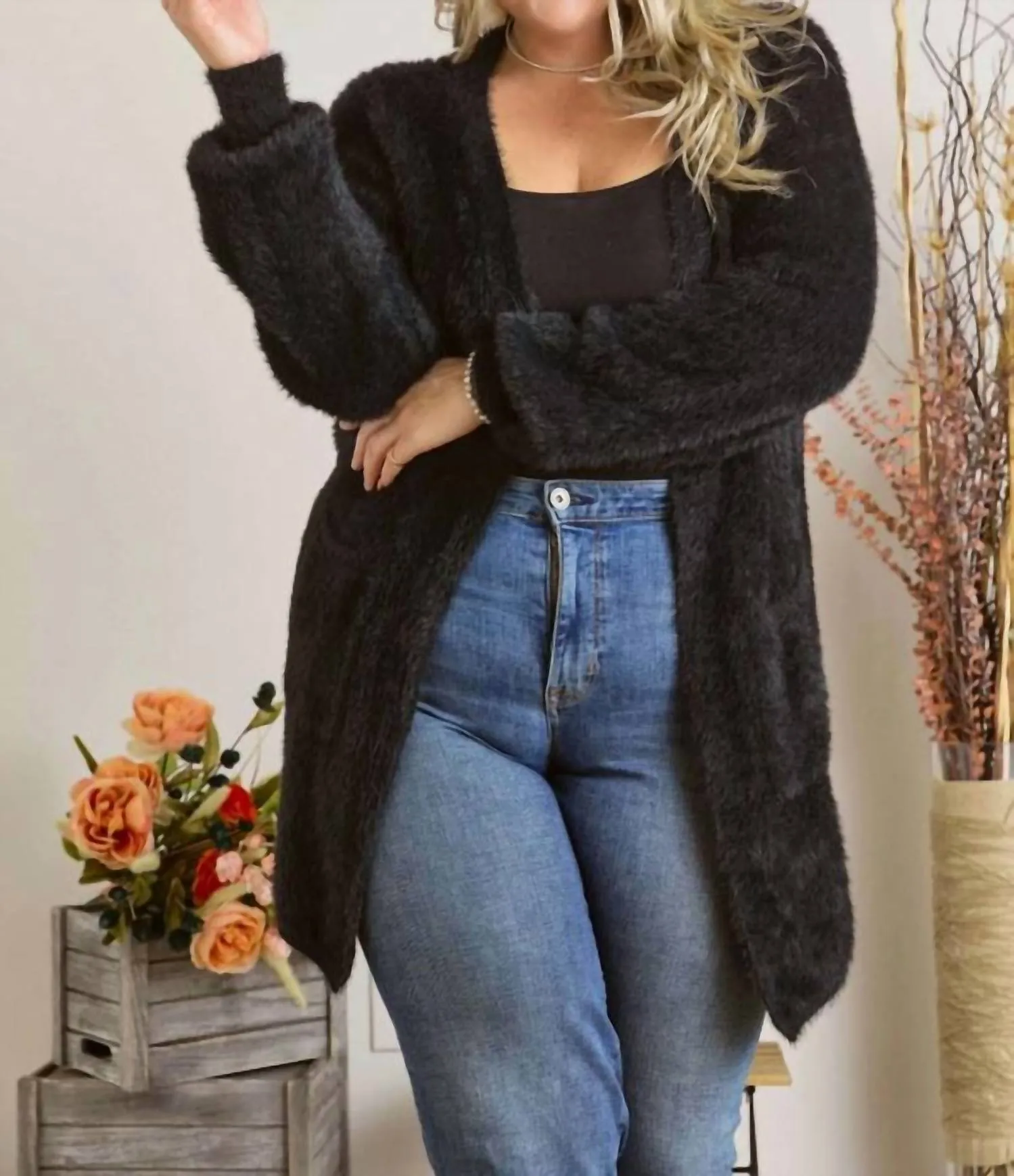 Curvy Fuzzy Solid Open Cardigan In Black