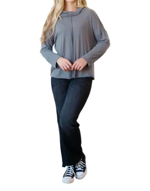 Effortless Edge Turtleneck Sweater In Grey