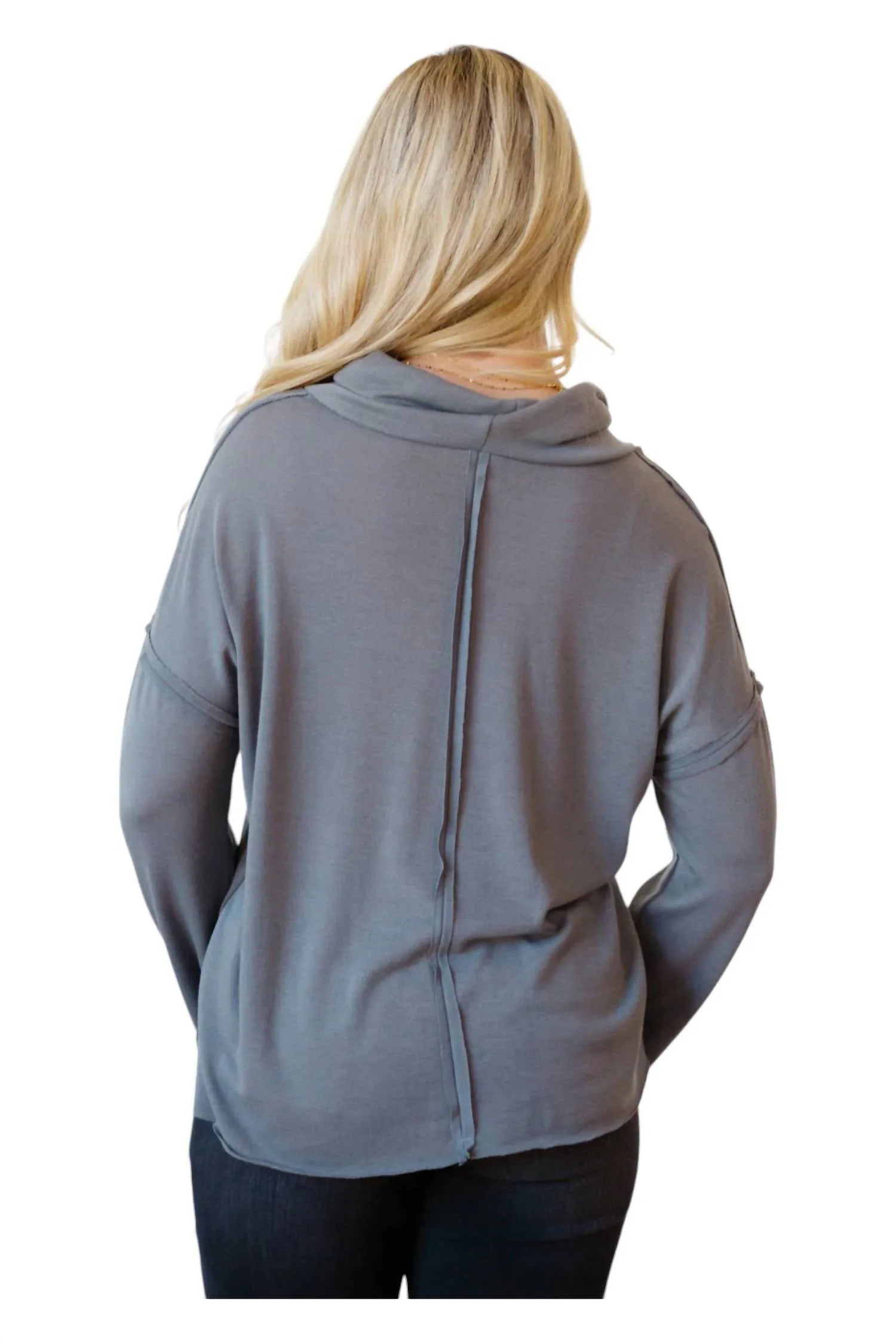 Effortless Edge Turtleneck Sweater In Grey