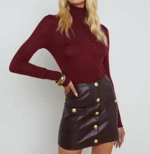 Flora Turtleneck Sweater In Syrah/gold