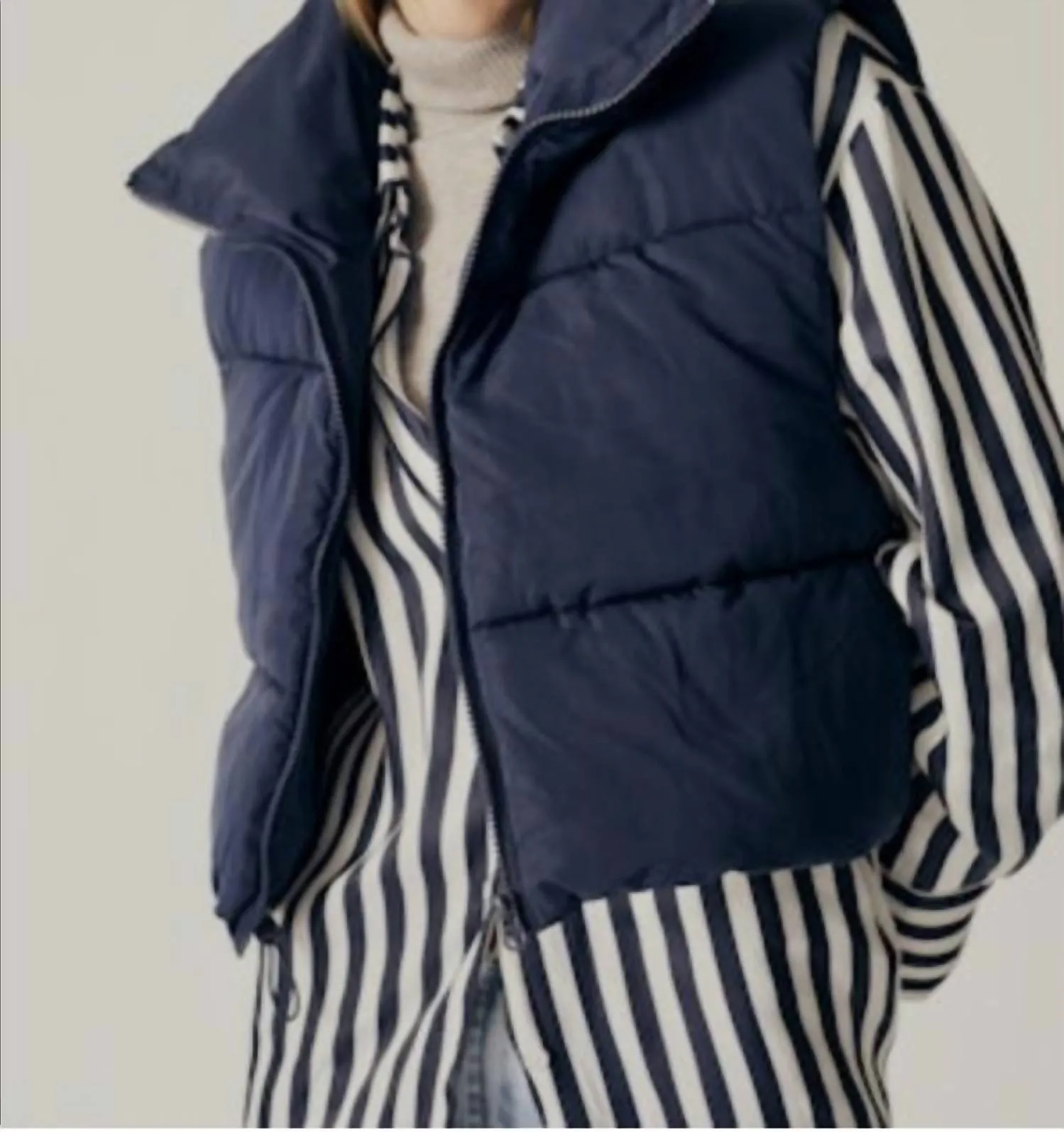 Forsythia Puffer Vest In Blue