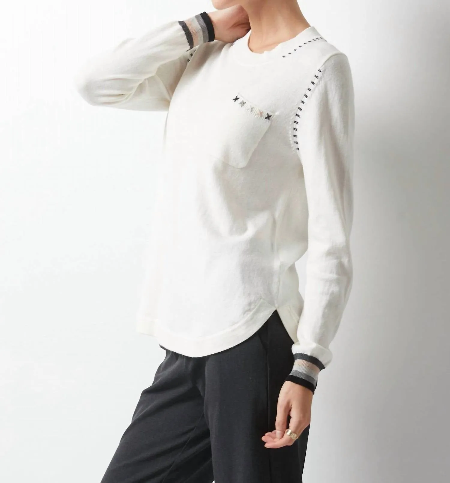 Handwork Curve Sweater In White
