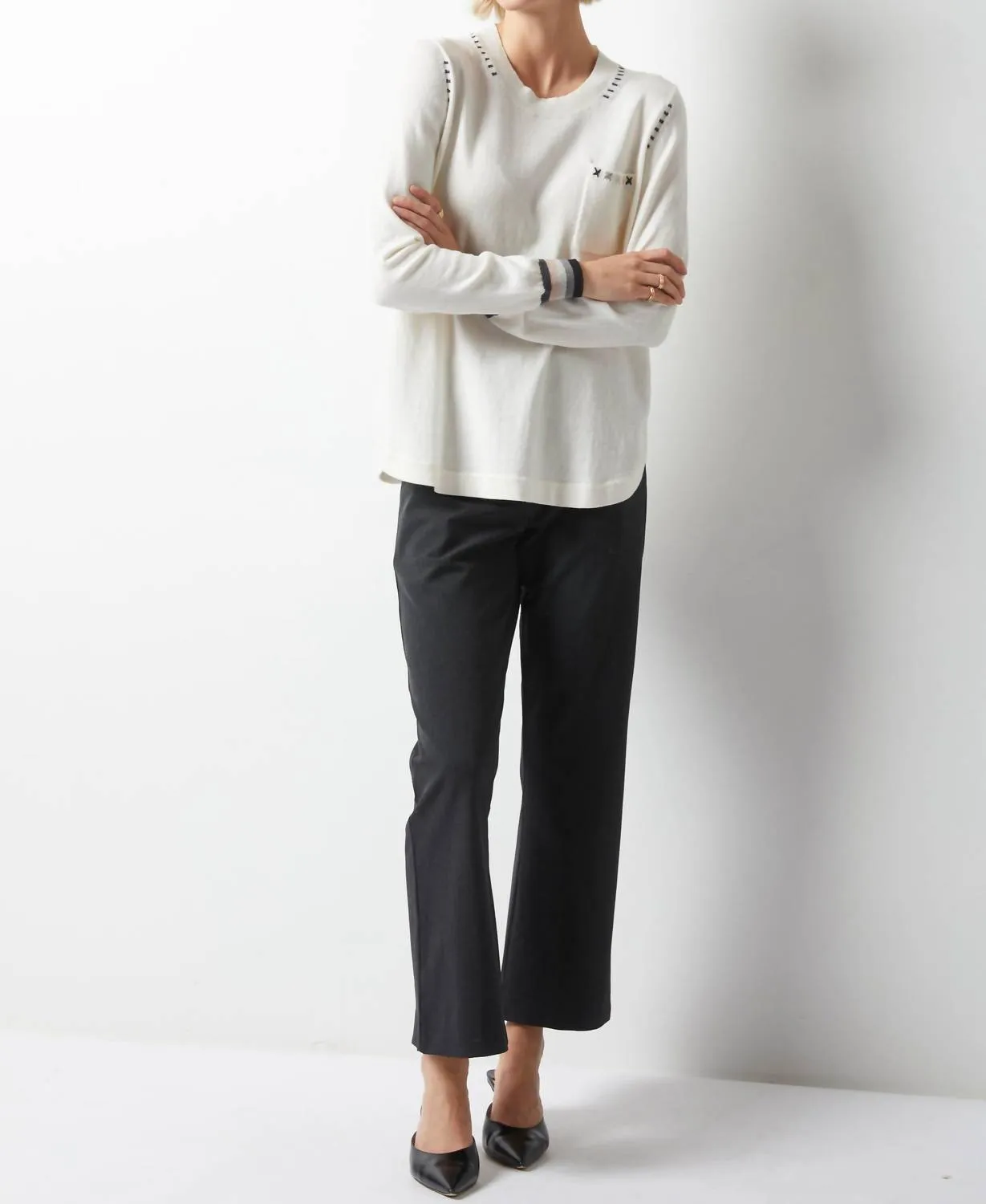 Handwork Curve Sweater In White