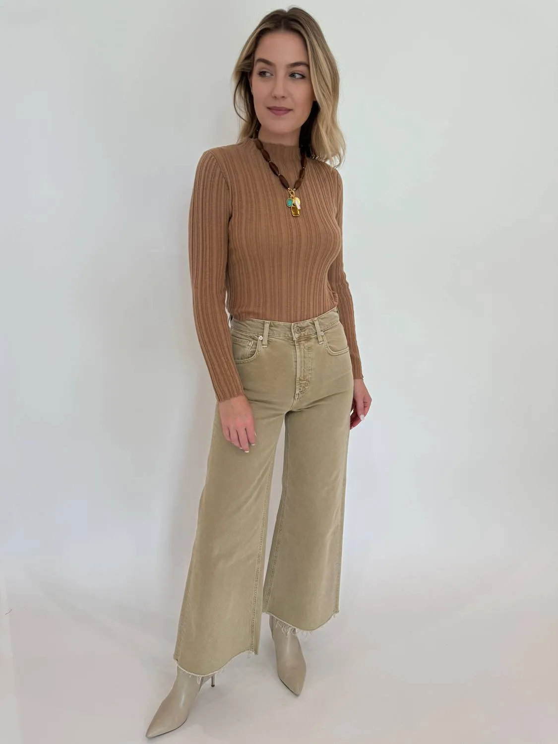 Hendrix Rib Mock Neck Top In Camel