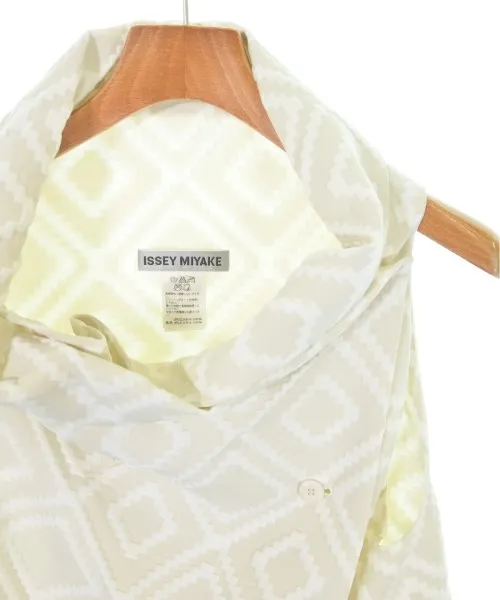 ISSEY MIYAKE Vests