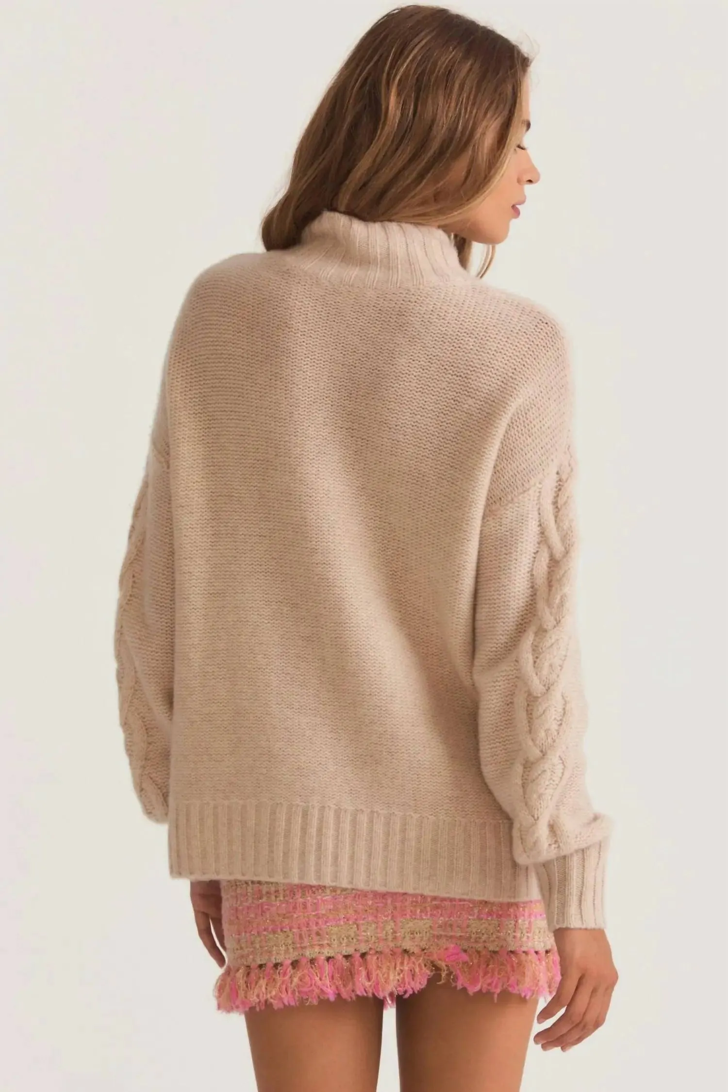 Izia Pullover In Wheat