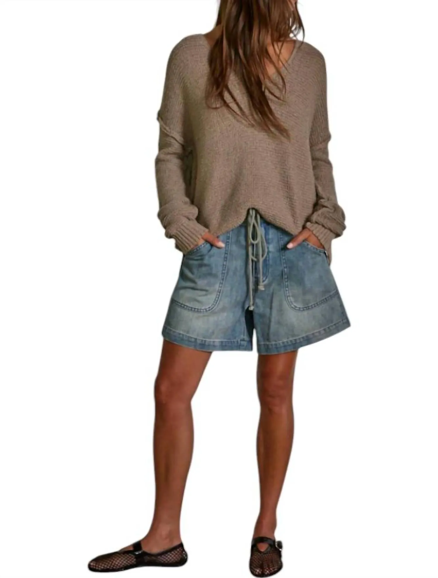 Kya V-Neck Sweater In Mocha