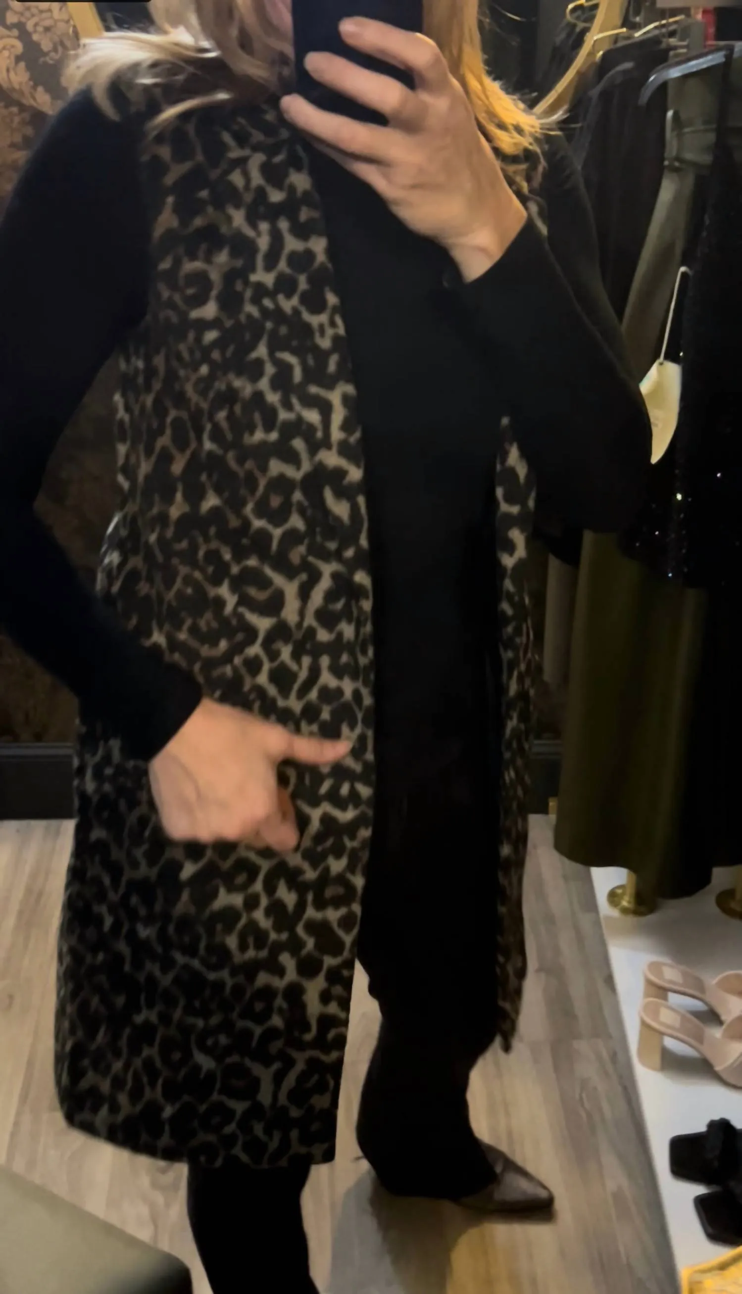 Long Faux Fur Vest In Blue Leopard