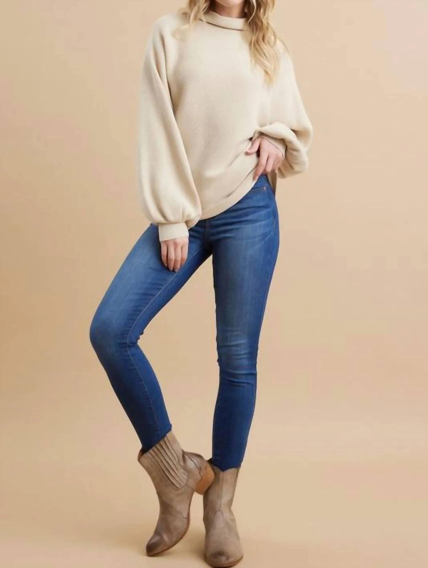 Long Sleeve Dolman Sweater In Natural