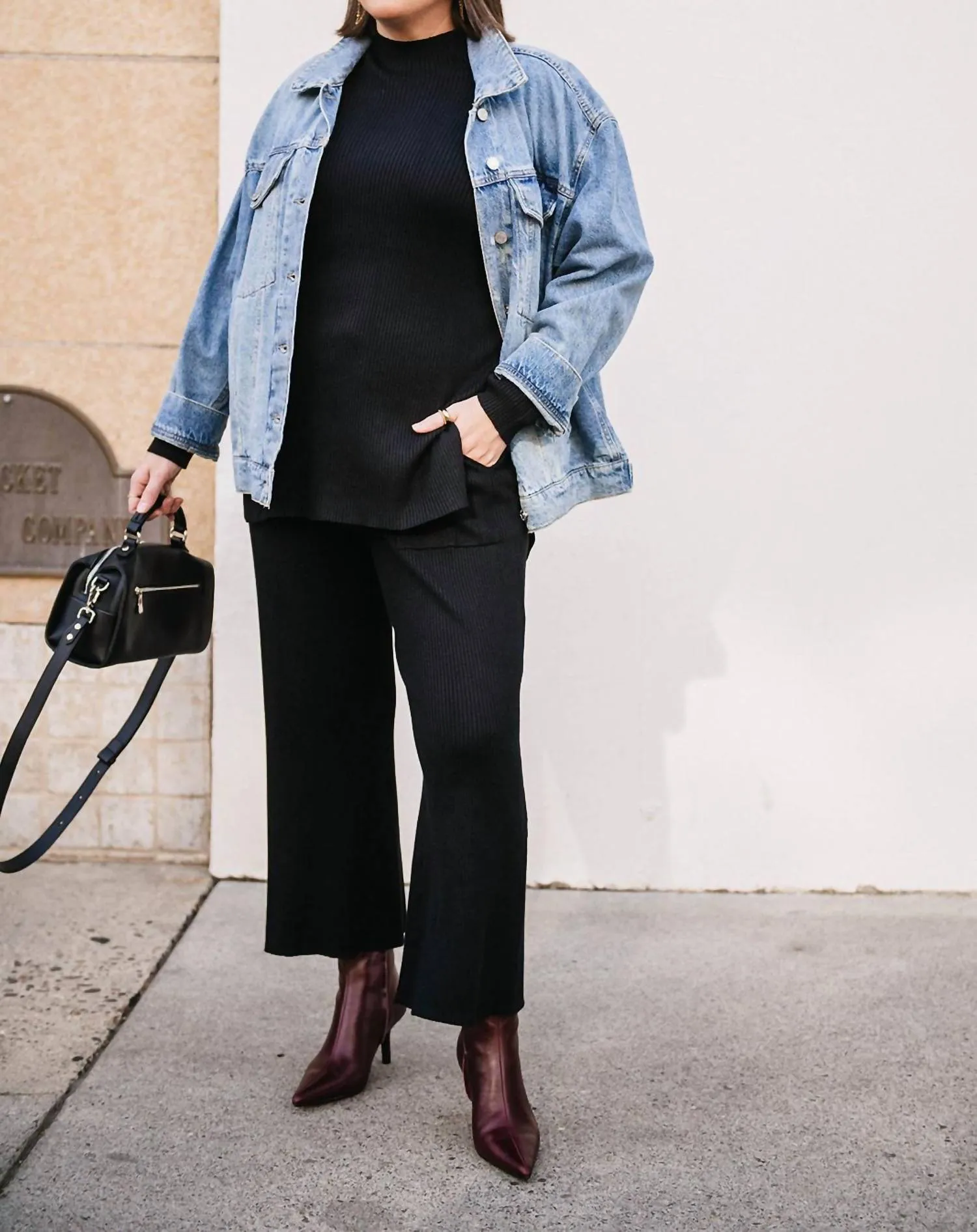 Mockneck Ribbed Sweater In Black