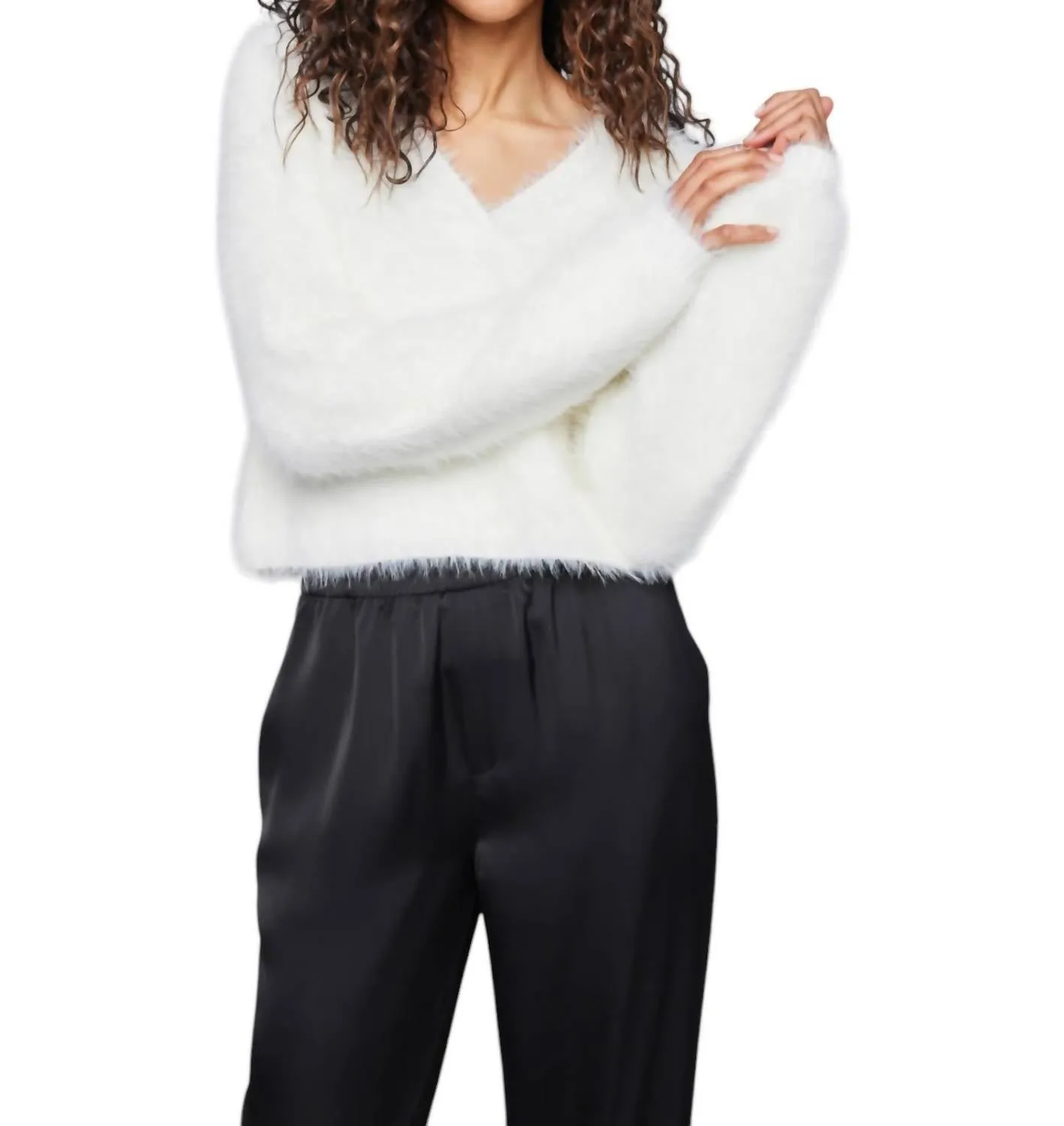 Muse Pullover Sweater In Cream