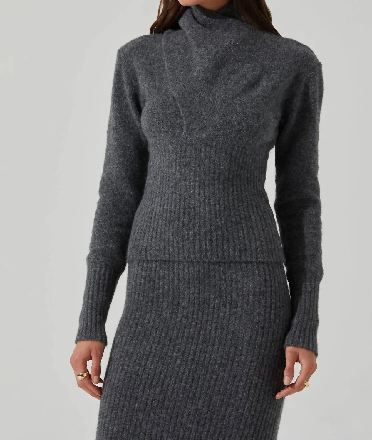 Neve Sweater In Grey