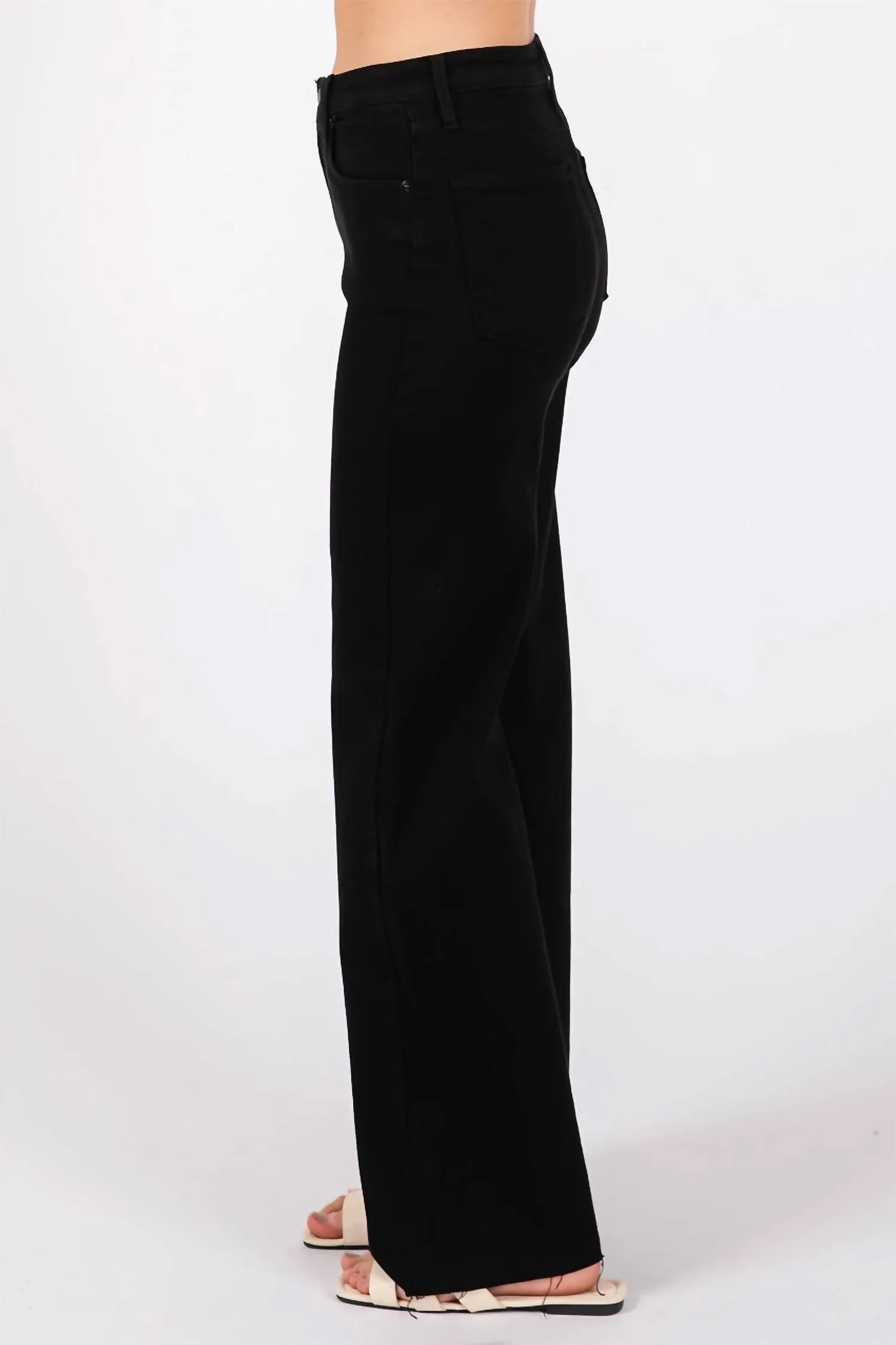 Paola A-Line Scissor Cut Hem Jean In Black