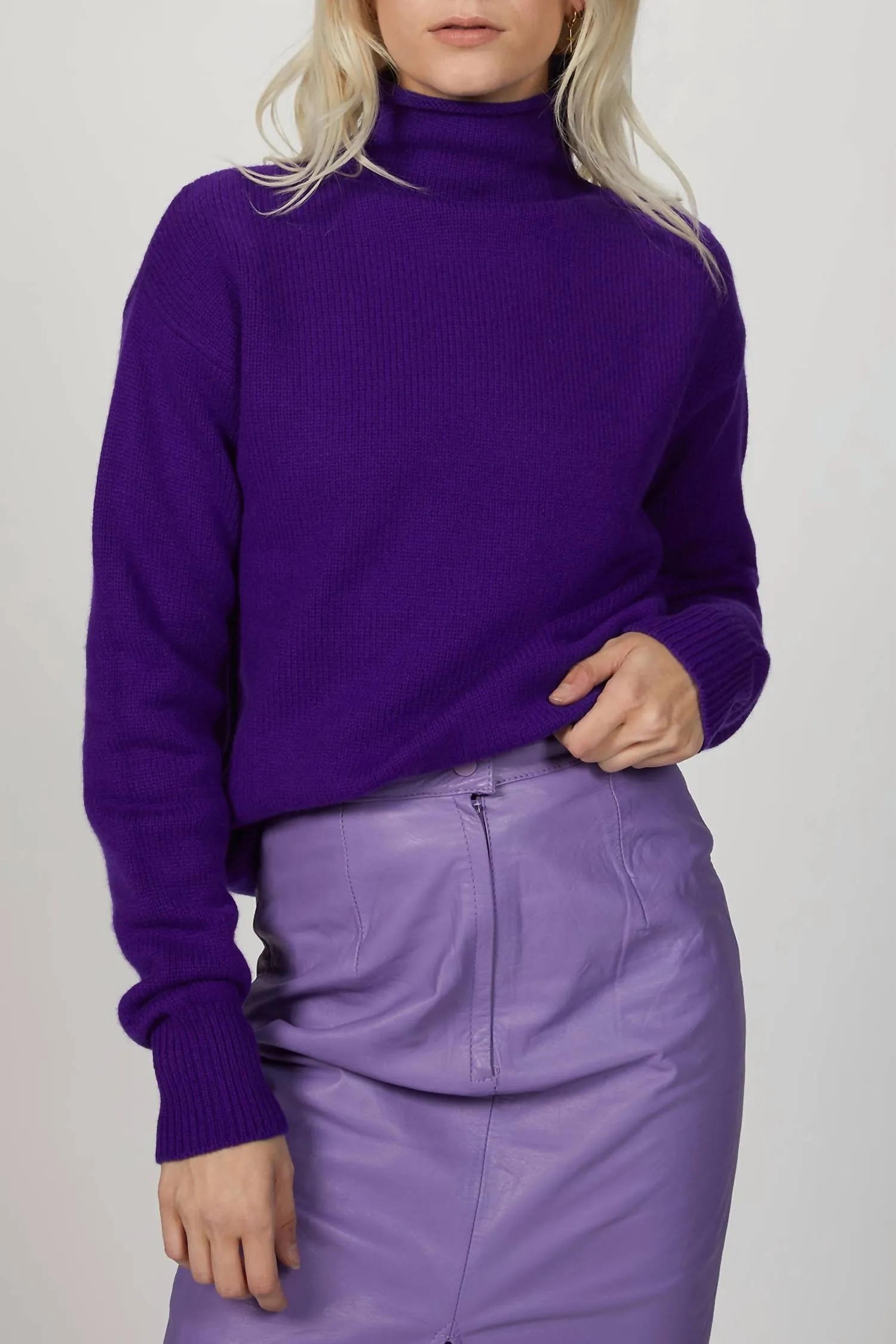 Pure Cashmere Sweater In Purple