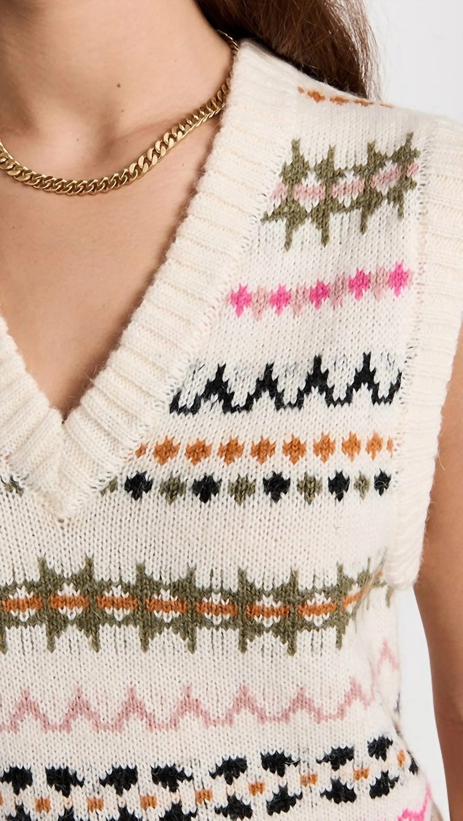 Relaxed Fit Fair Isle Knit V-Neck Vest In Antique White