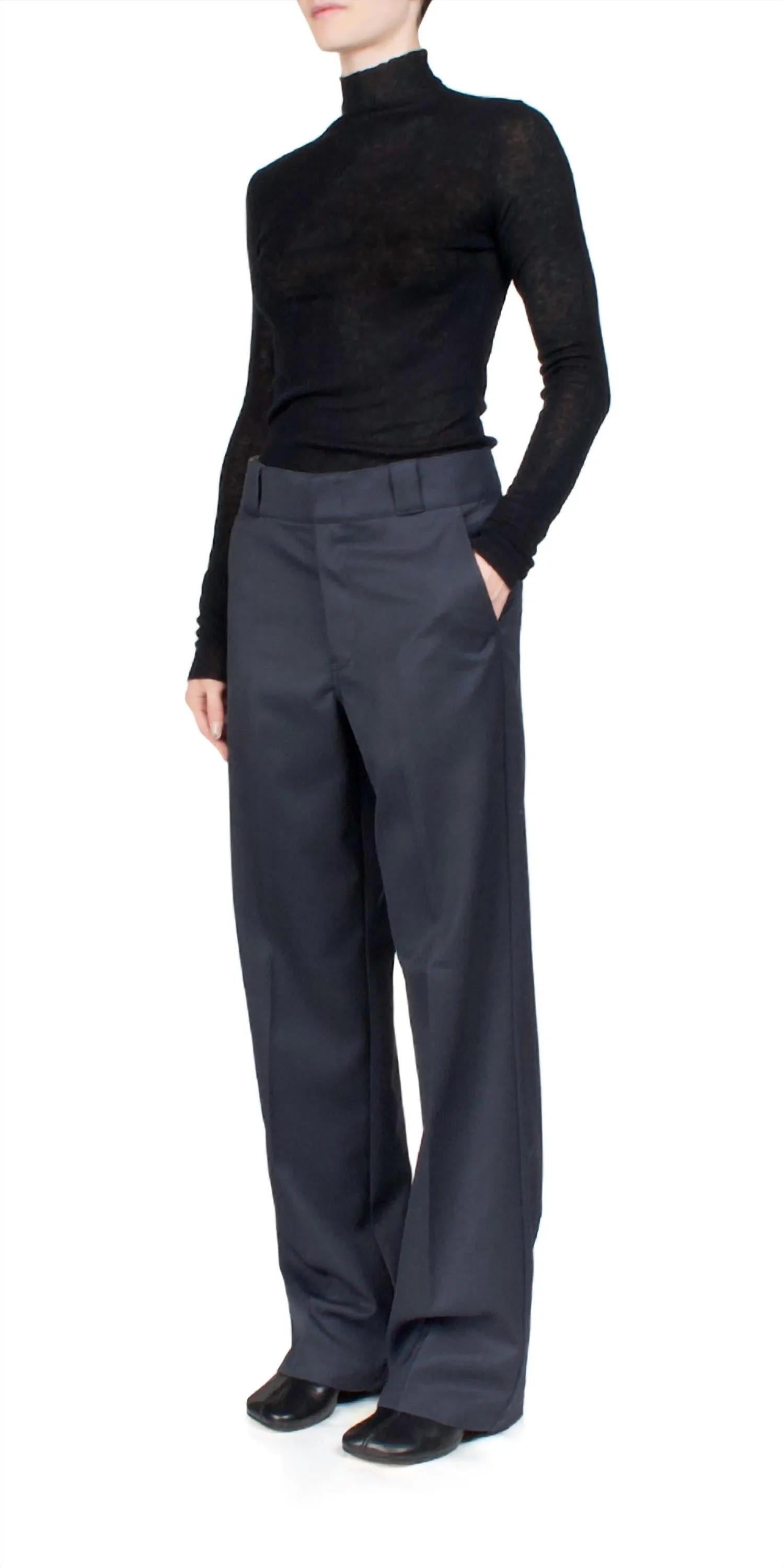 Rib Mock Neck Sweater In Black