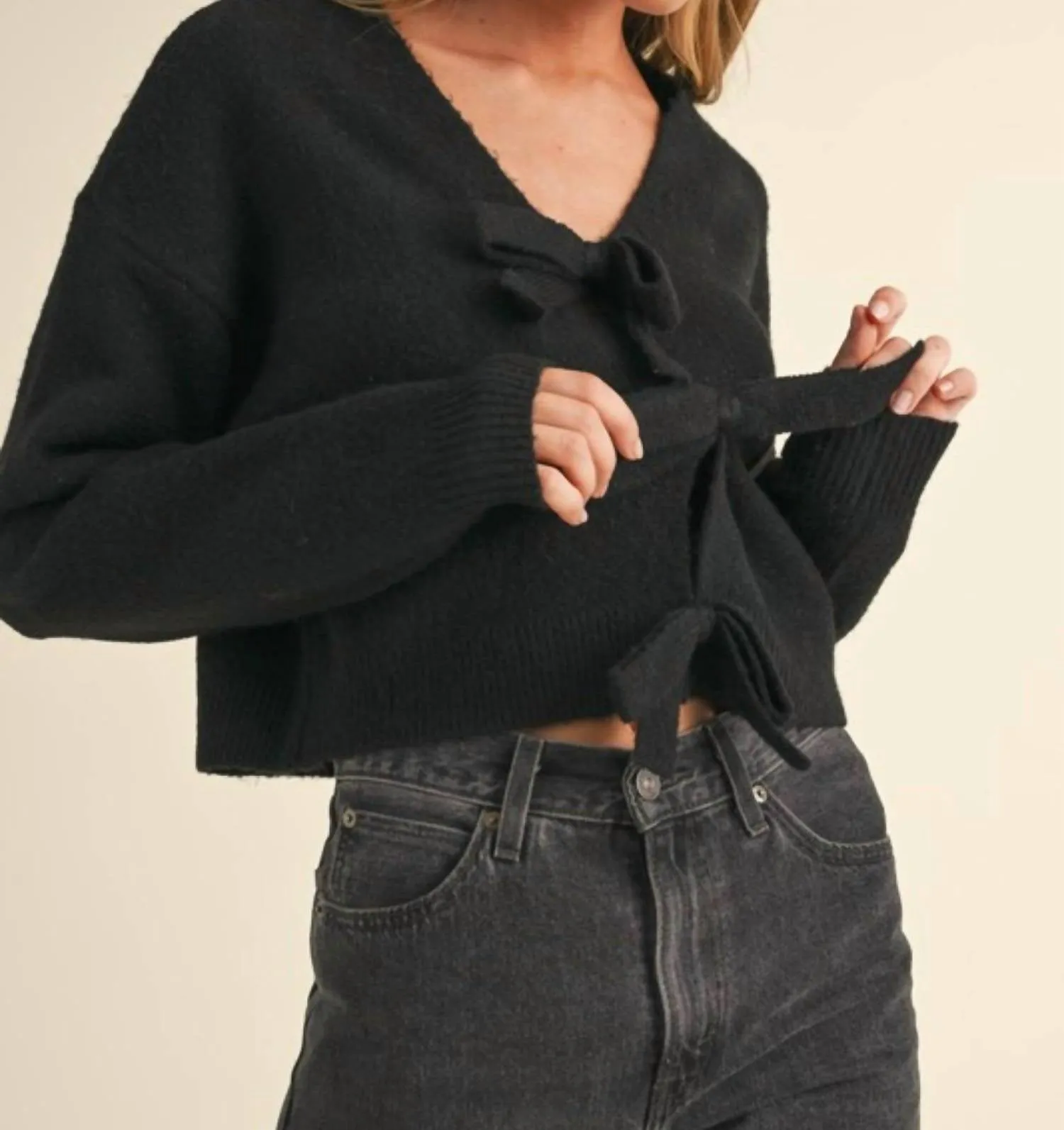 Ribbon Bow Sweater In Black