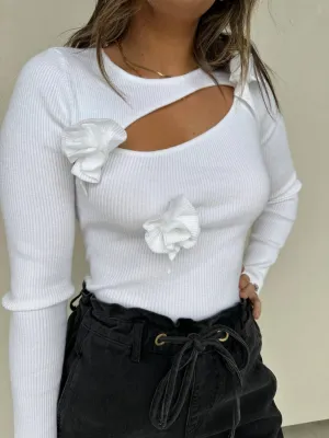 Rosette Detail Cutout Sweater In White