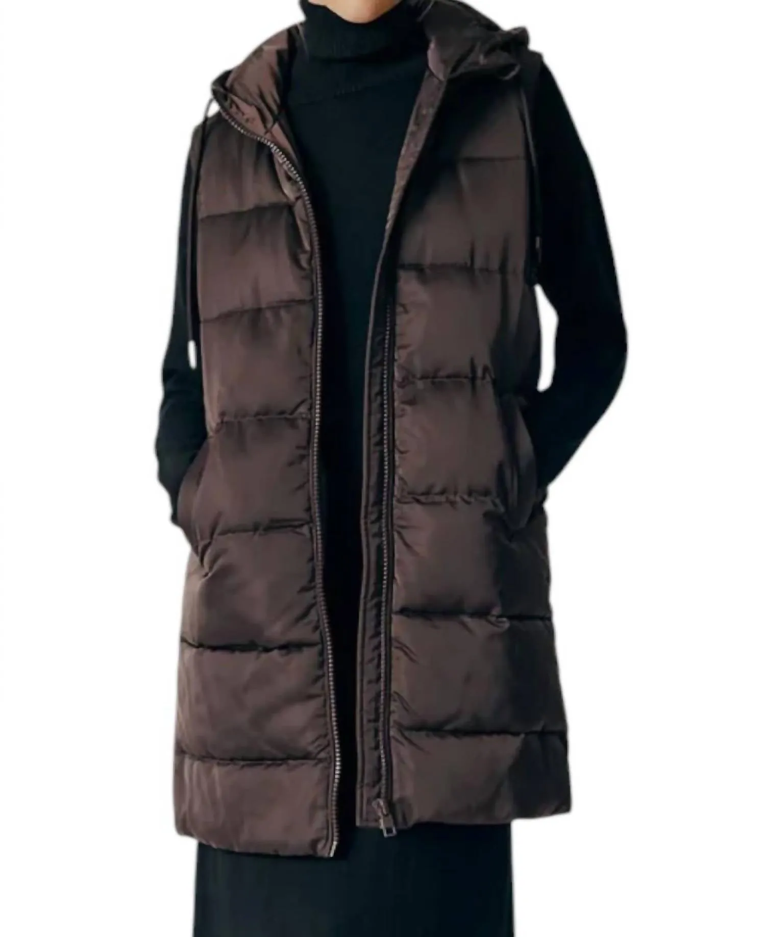 Sambucus Puffer Vest In Brown