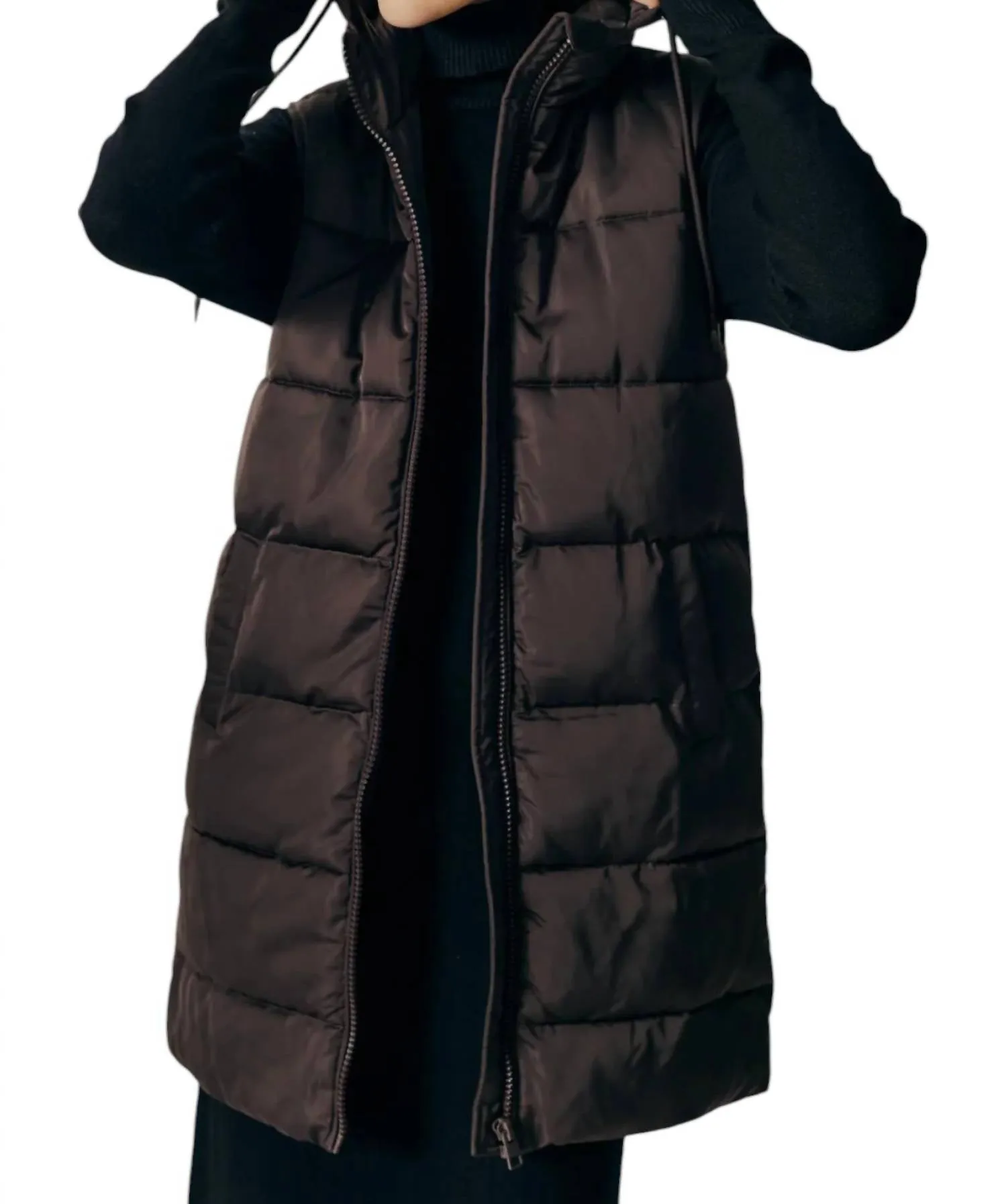 Sambucus Puffer Vest In Brown