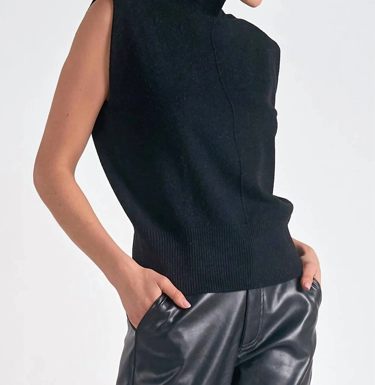 Sleeveless Mock Neck Sweater In Black