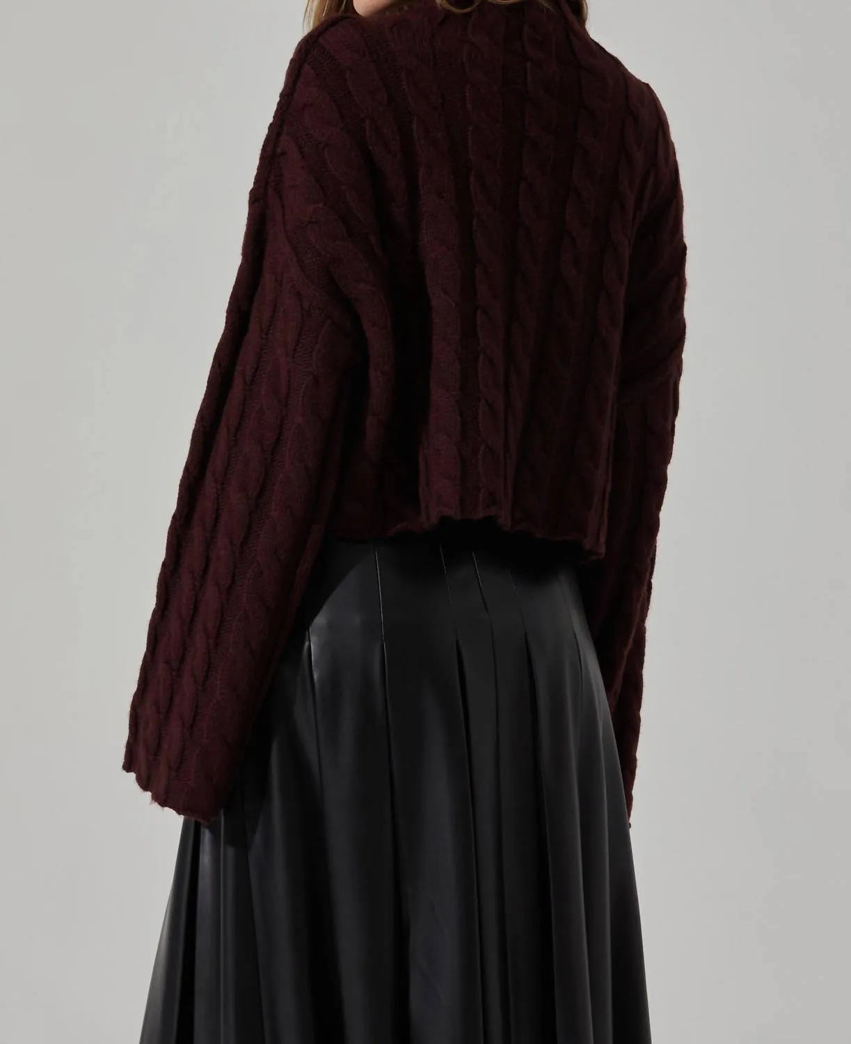 Sloane Sweater In Wine