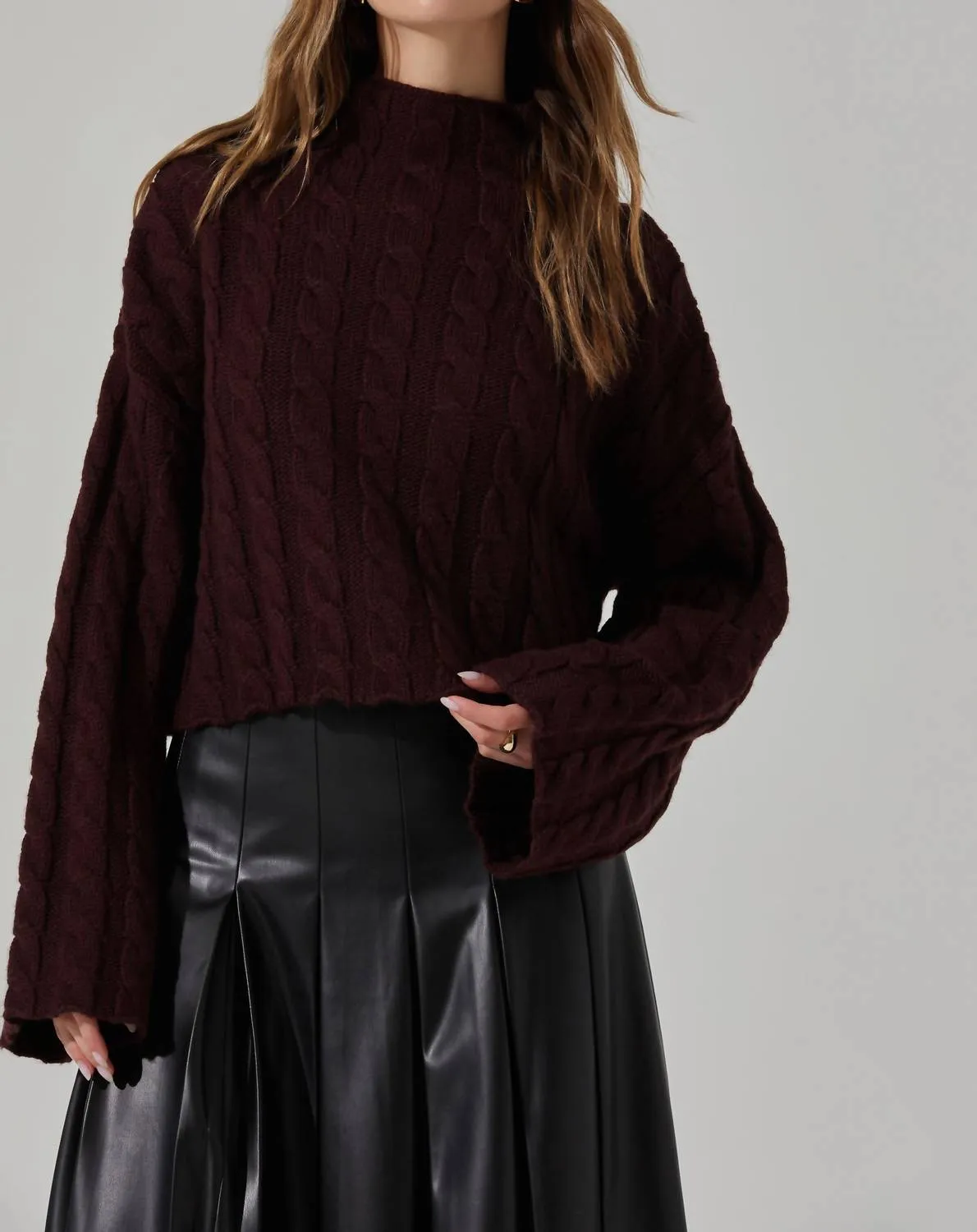 Sloane Sweater In Wine