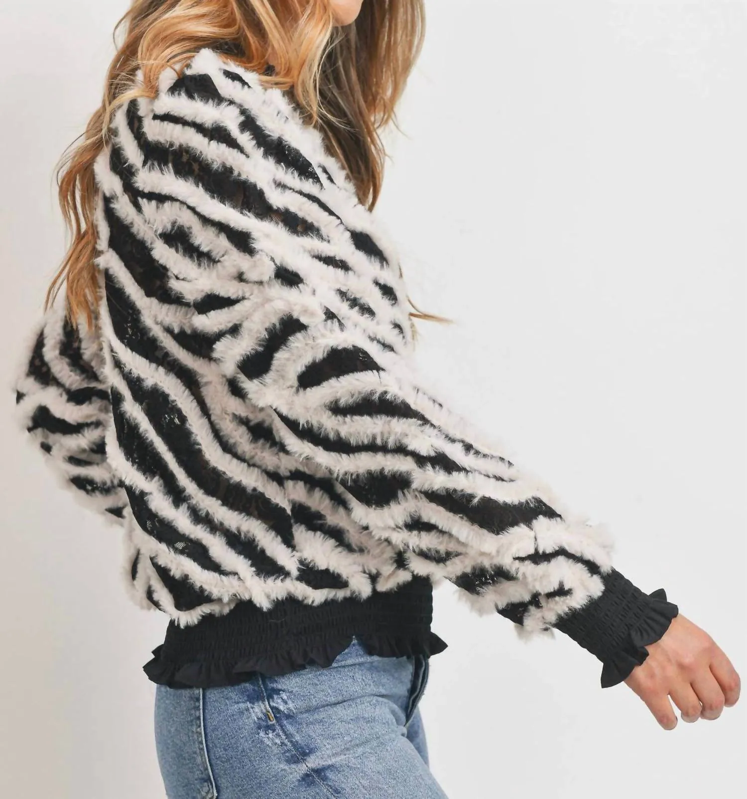 Textured Zebra Sweater In Black/white