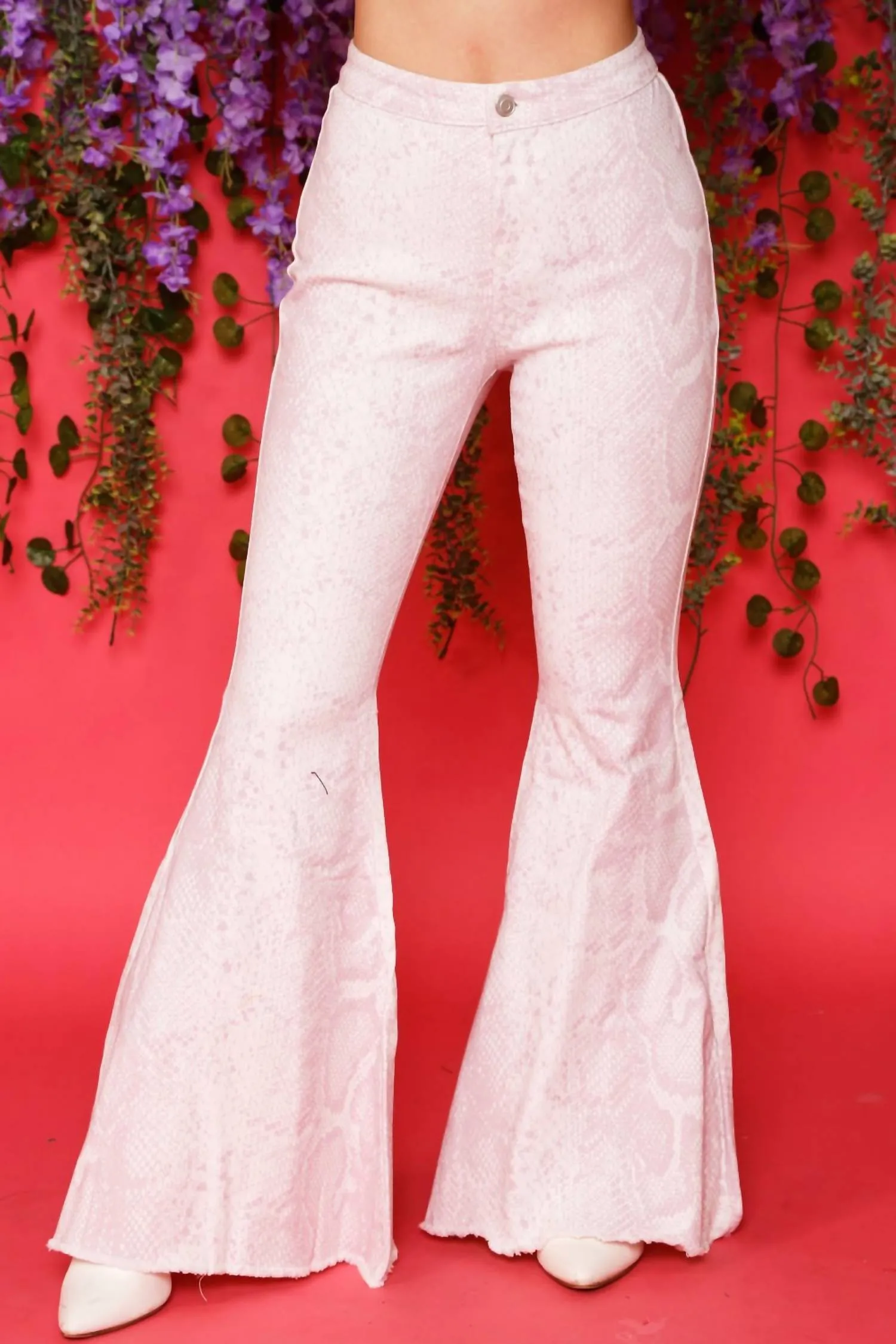 The Ellen Pants In Ivory/lilac Snake