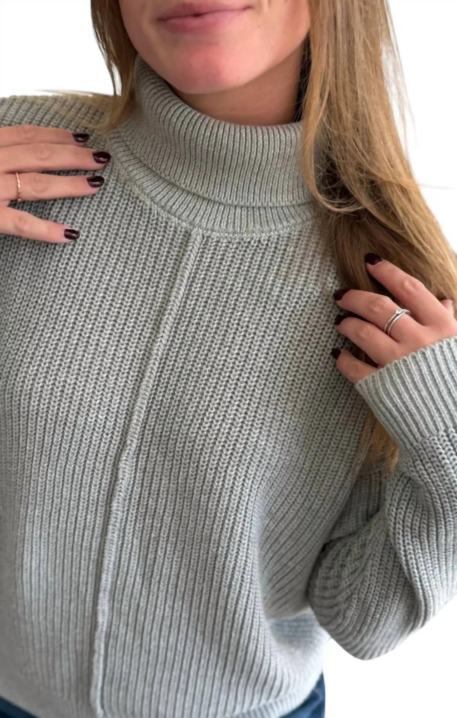 The Essential Turtleneck Sweater In Heather Grey