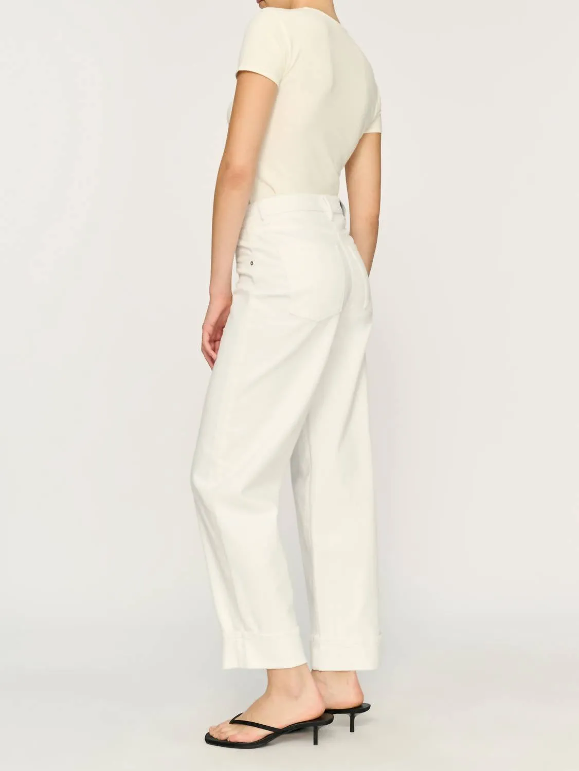 Thea Boyfriend Relaxed Tapered Jean In White