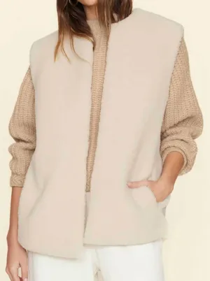 Thea Vest In Cream