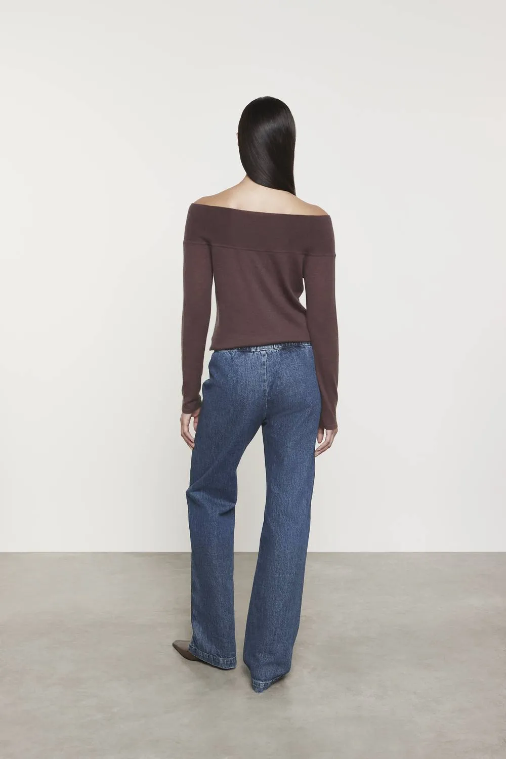 Tissue Cashmere Exposed Shoulder Sweater In Brown