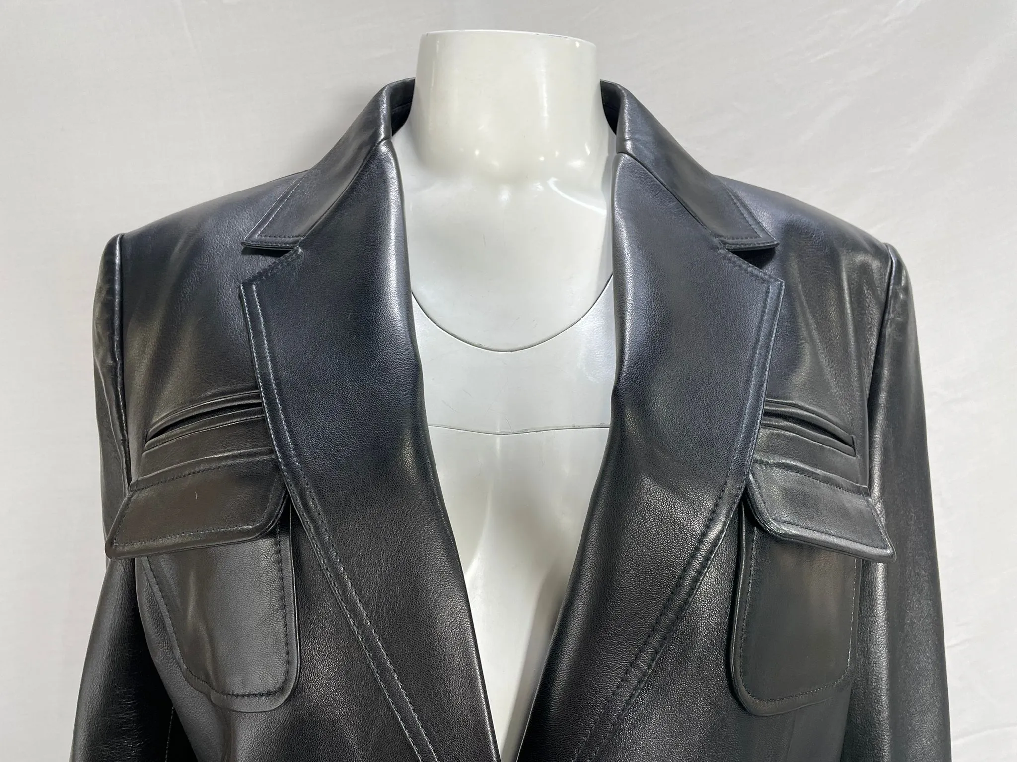Tom Ford Single-Breasted Blazer with Pockets in Black Leather