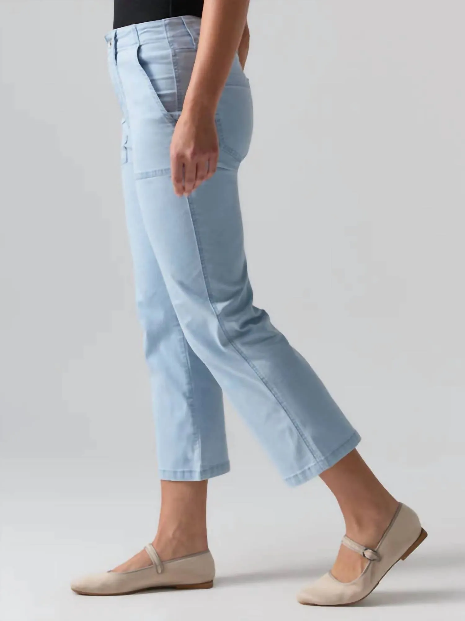 Vacation Crop Pant In Ultra Pale