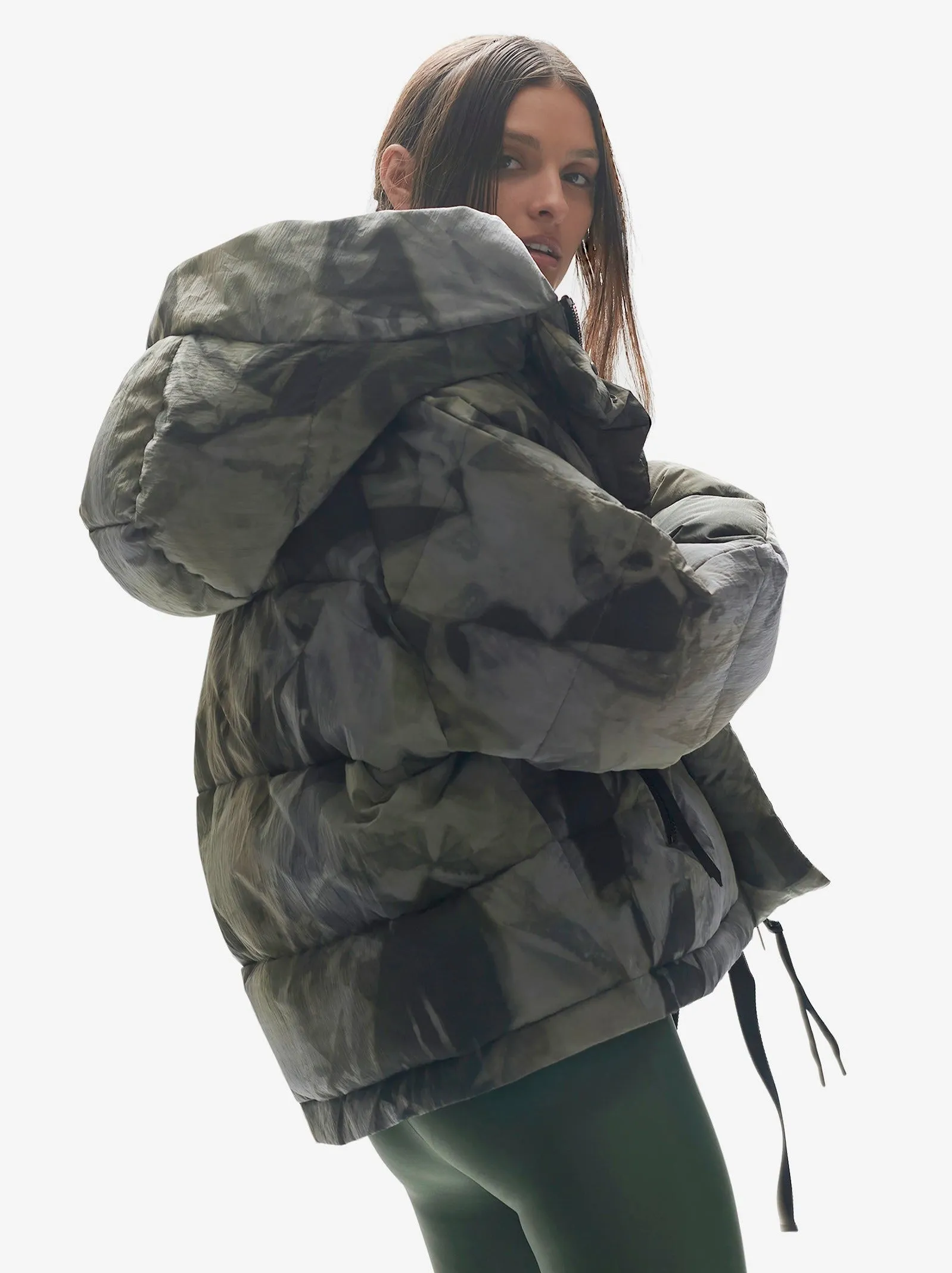 W SHORT DOWN PUFFER - Rekall Tie
