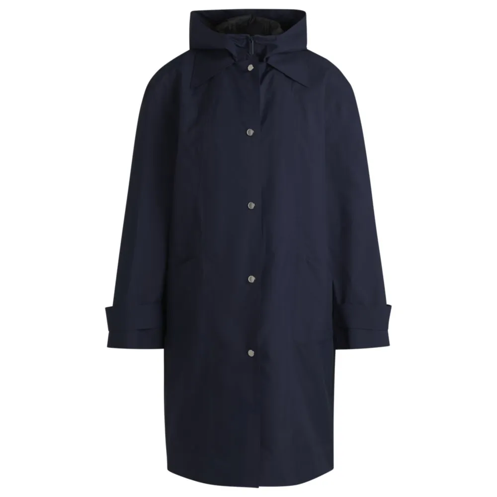 Water-repellent jacket with detachable fleece inner