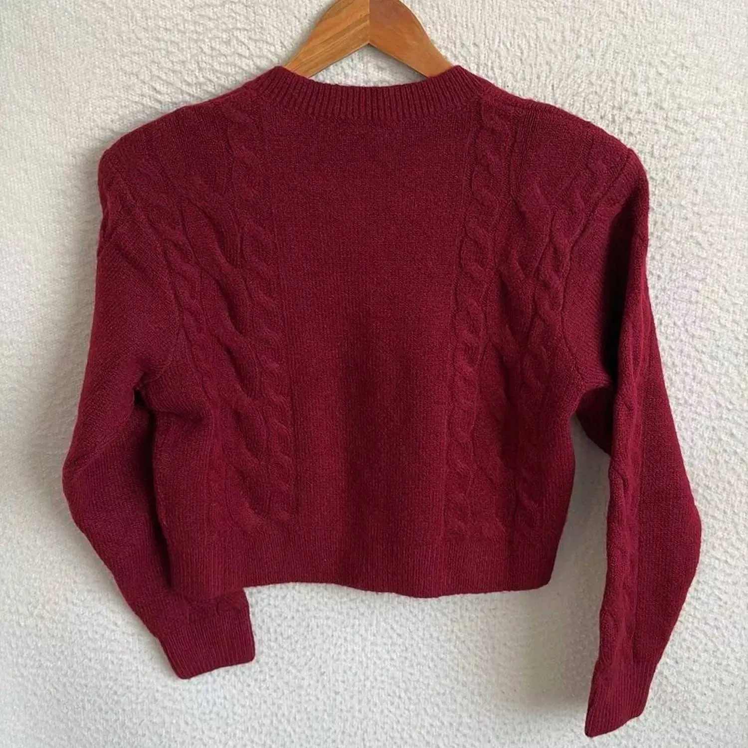 Women's Cable-Knit Cardigan Sweater In Vivid Burgundy
