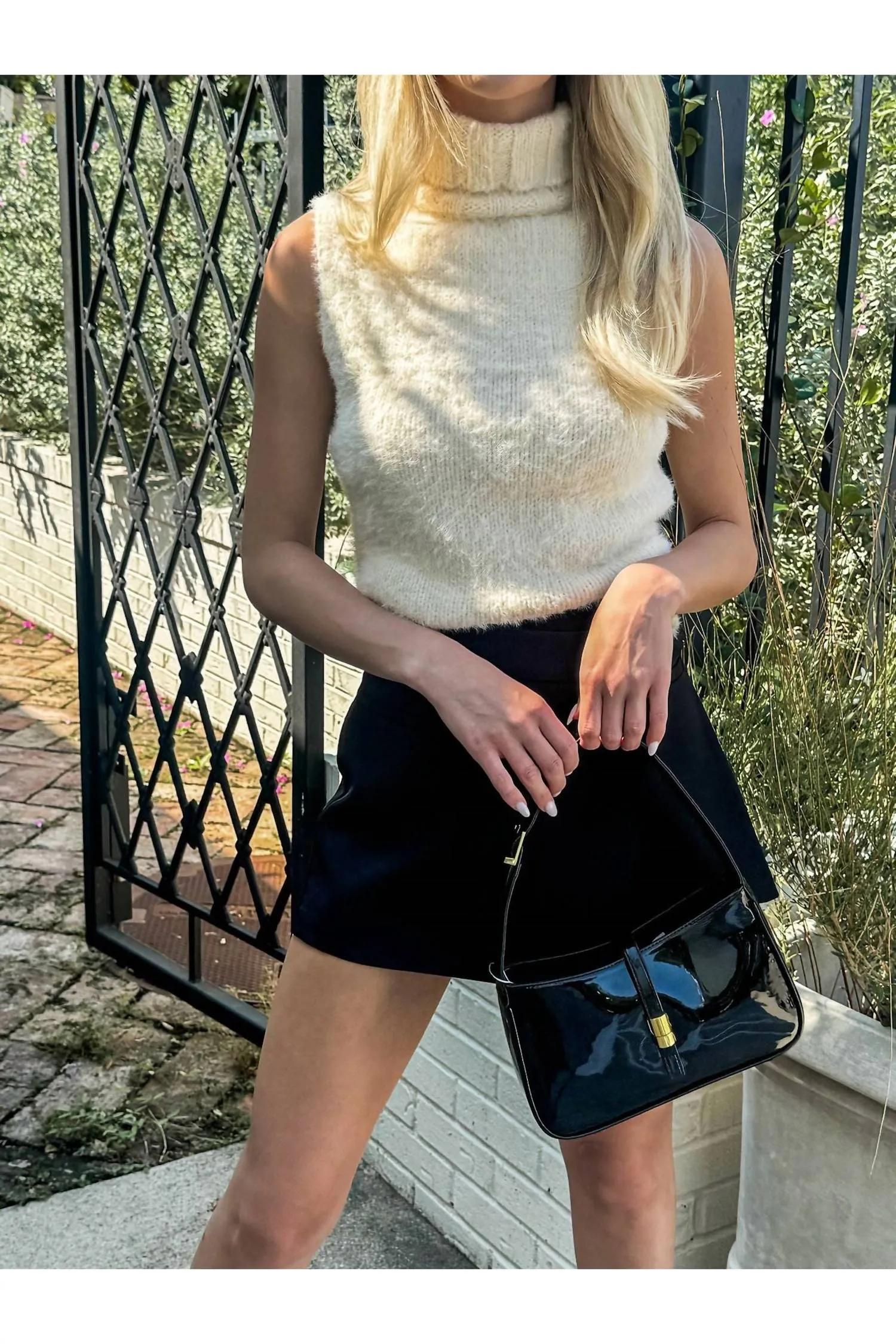 Women's Cozy Chic Sleeveless Turtleneck In Ivory