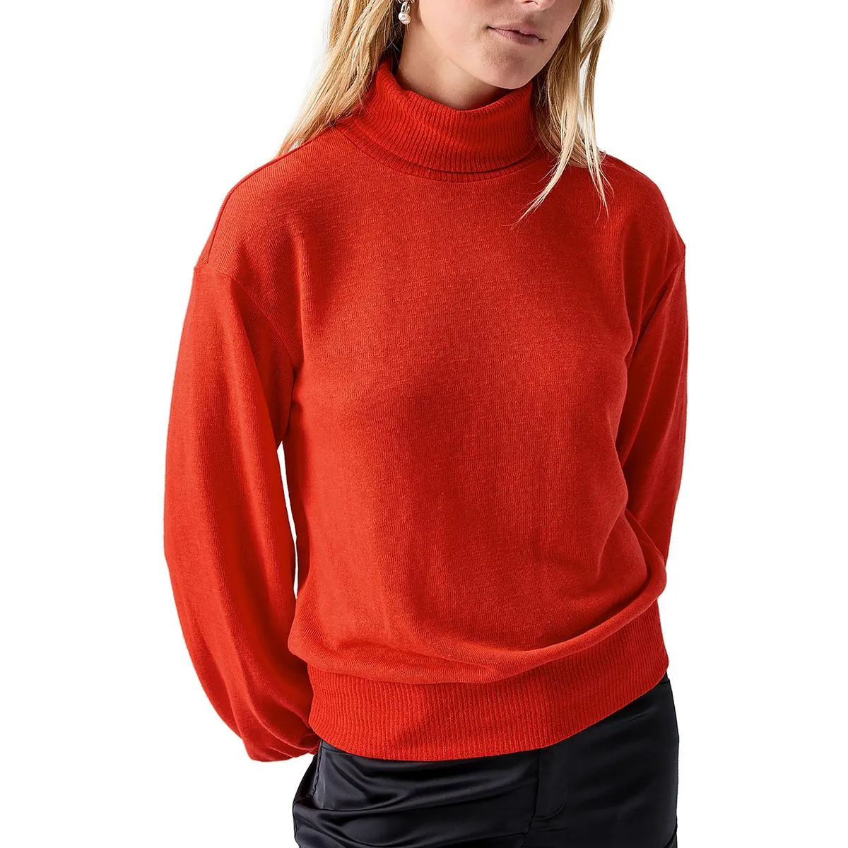 Womens Ruched Ribbed Trim Turtleneck Sweater